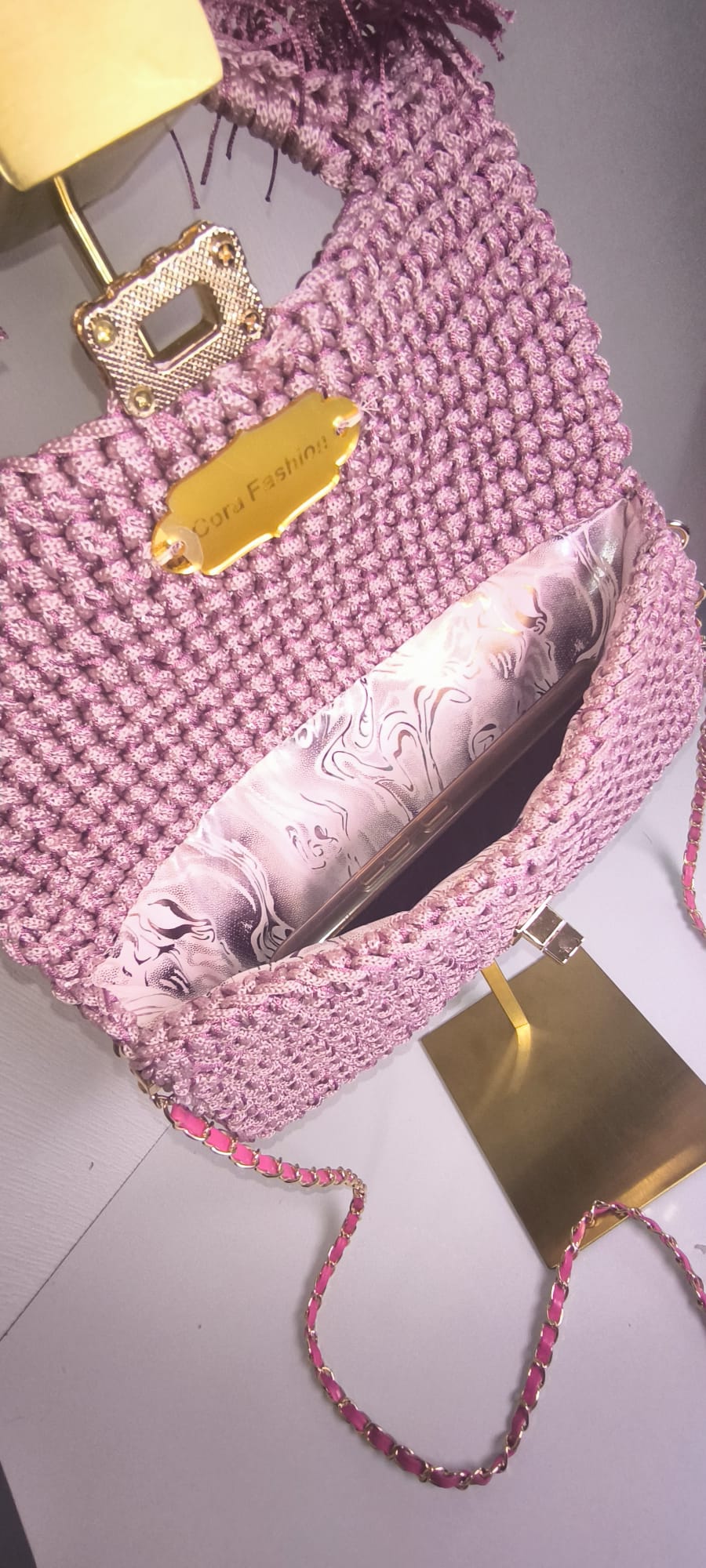 „Handgefertigte Häkeltasche Lívia | Boho Clutch Altrosa | Cora Fashion